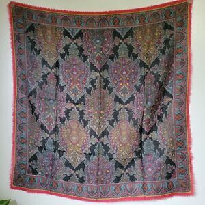 EXTRA LARGE VINTAGE PAISLEY HANDKERCHIEF / SCARF
